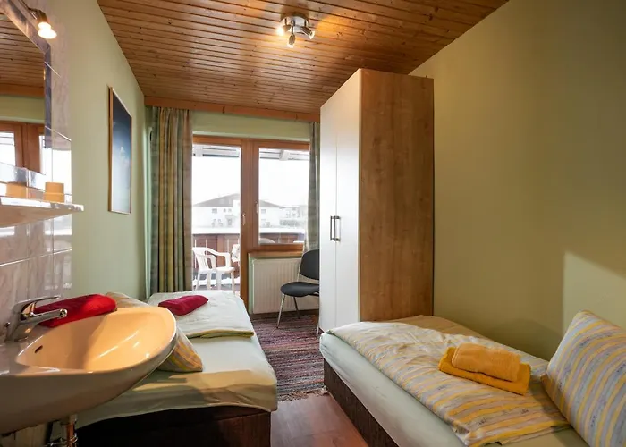 Moser * St. Johann in Tirol